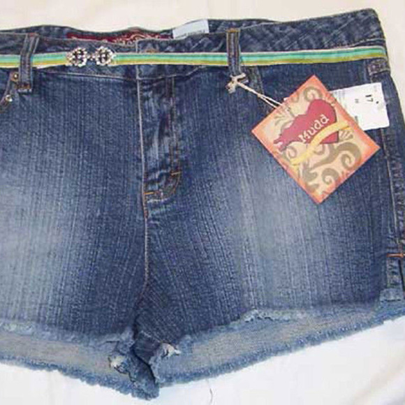 denim shorts with denim belt